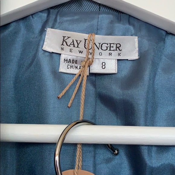 Woman’s 2 piece suit - Picture 6 of 6